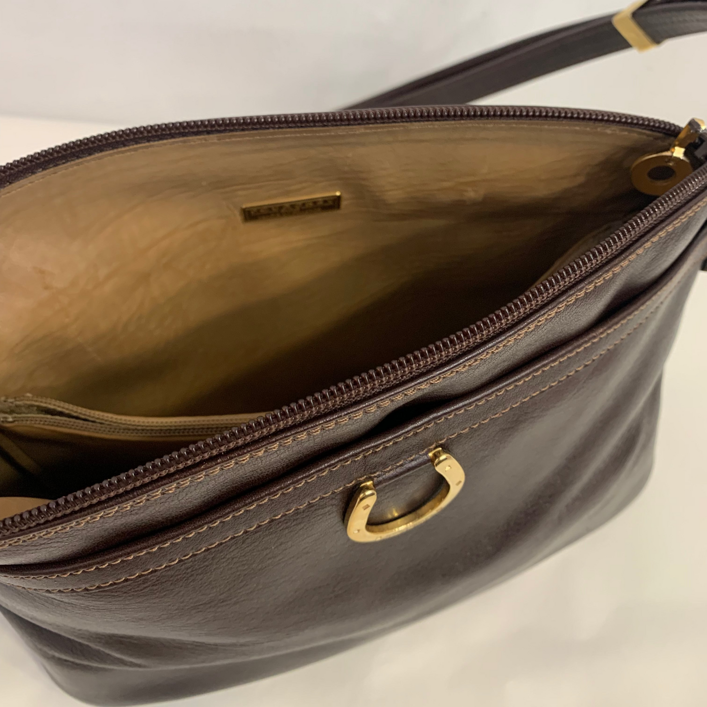Vintage shoulder bag