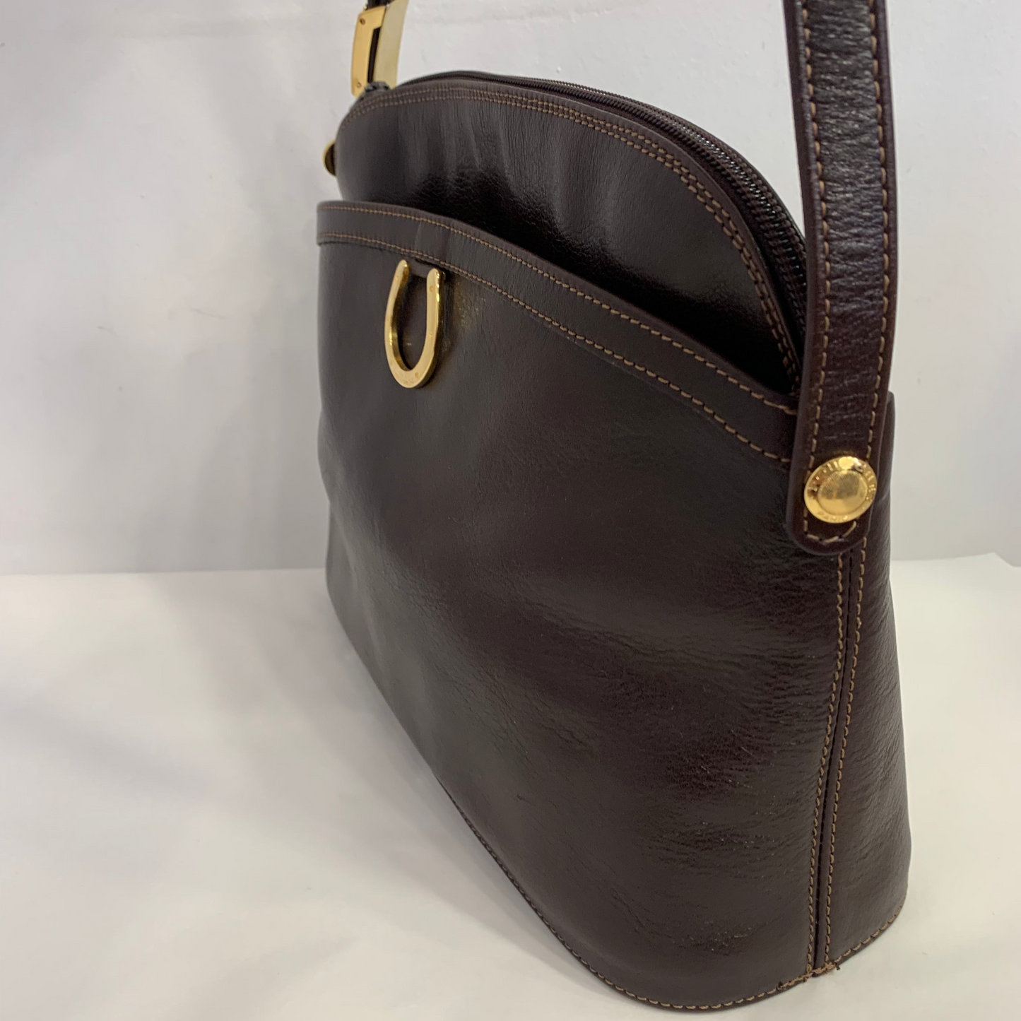 Vintage shoulder bag