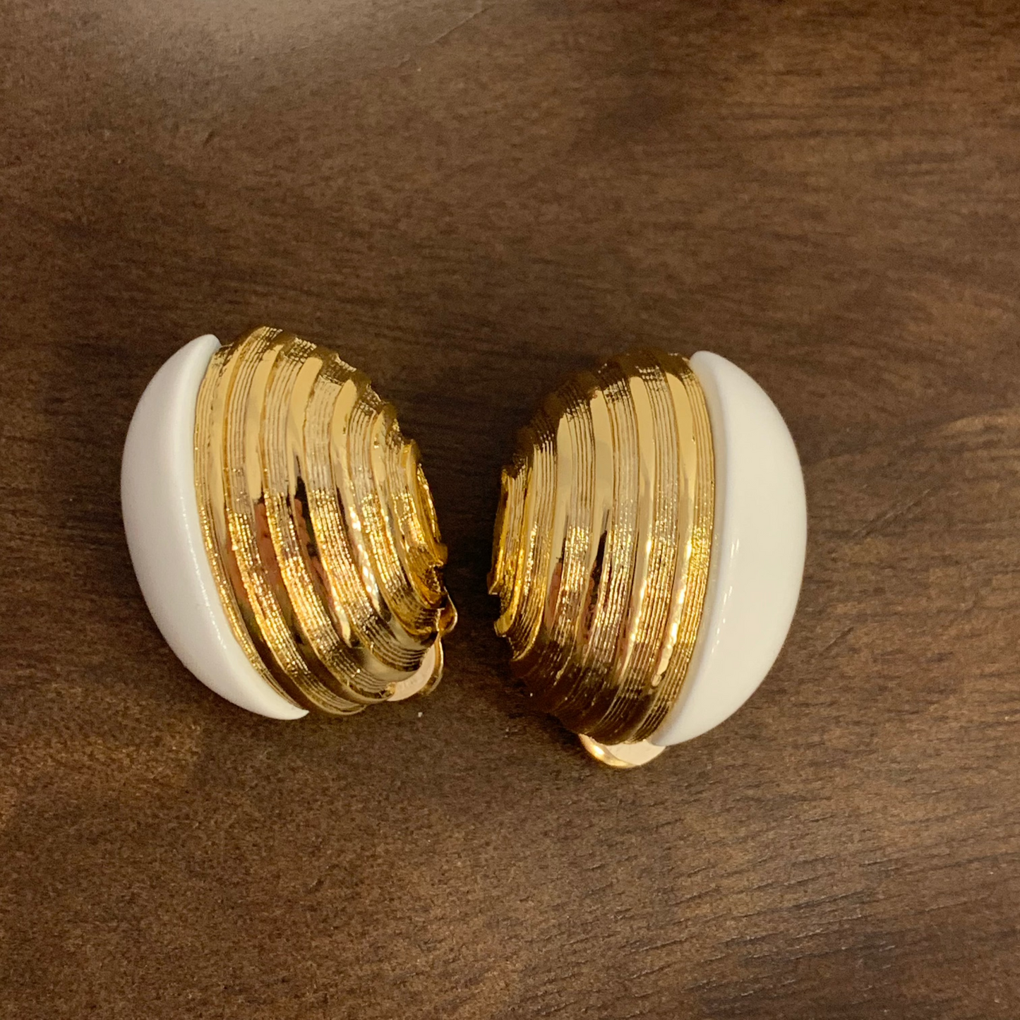 Vintage clip earrings
