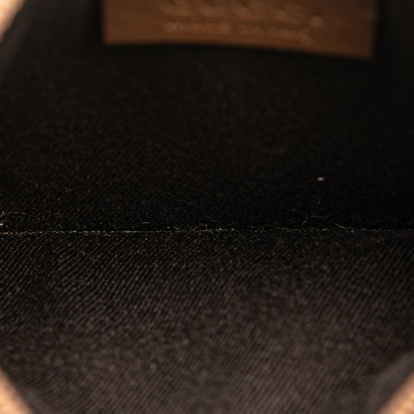 Bolso Canvas Gucci GG