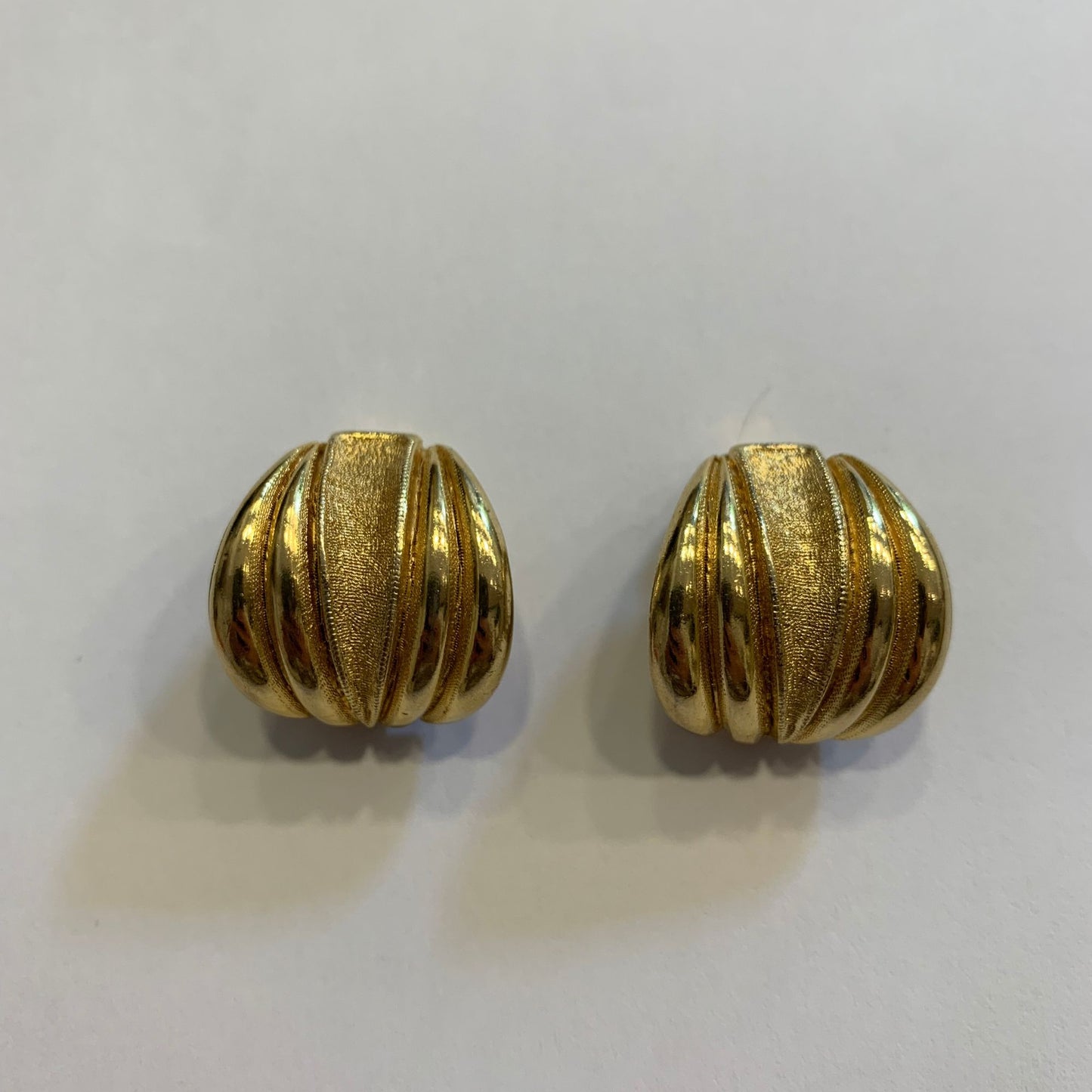 Clip earrings 80s