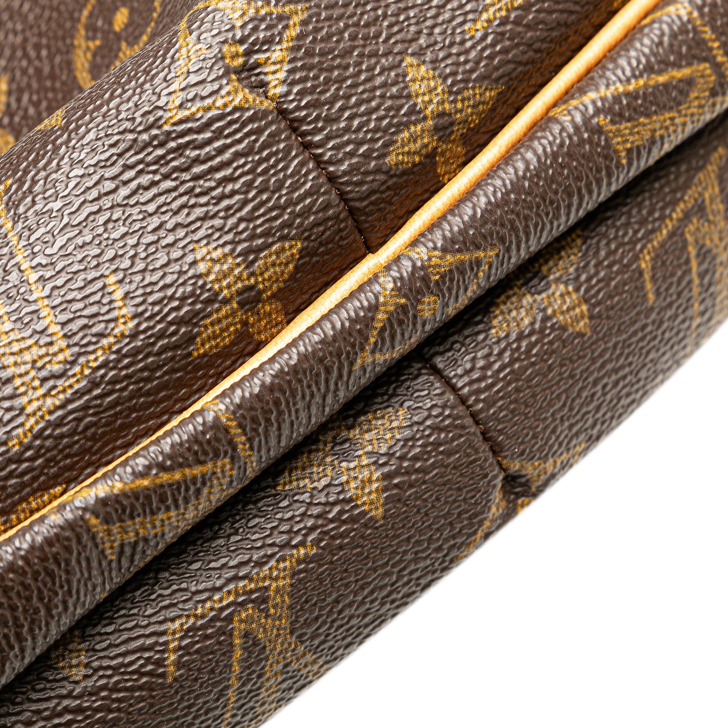 Bolso Louis Vuitton Monogram Croissant MM