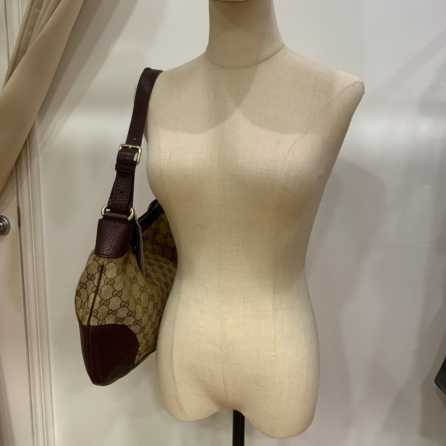 GG Canvas Charlotte Hobo Shoulder Bag