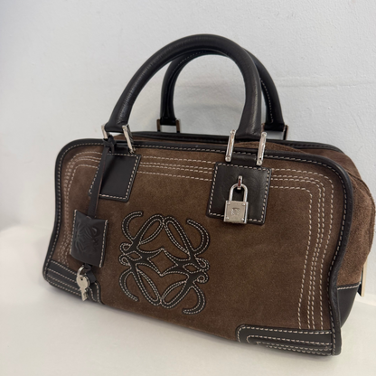 Loewe Anagram Amazona Suede 28