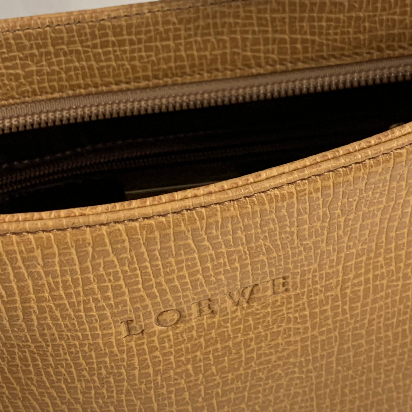 Bolso hobo de Loewe