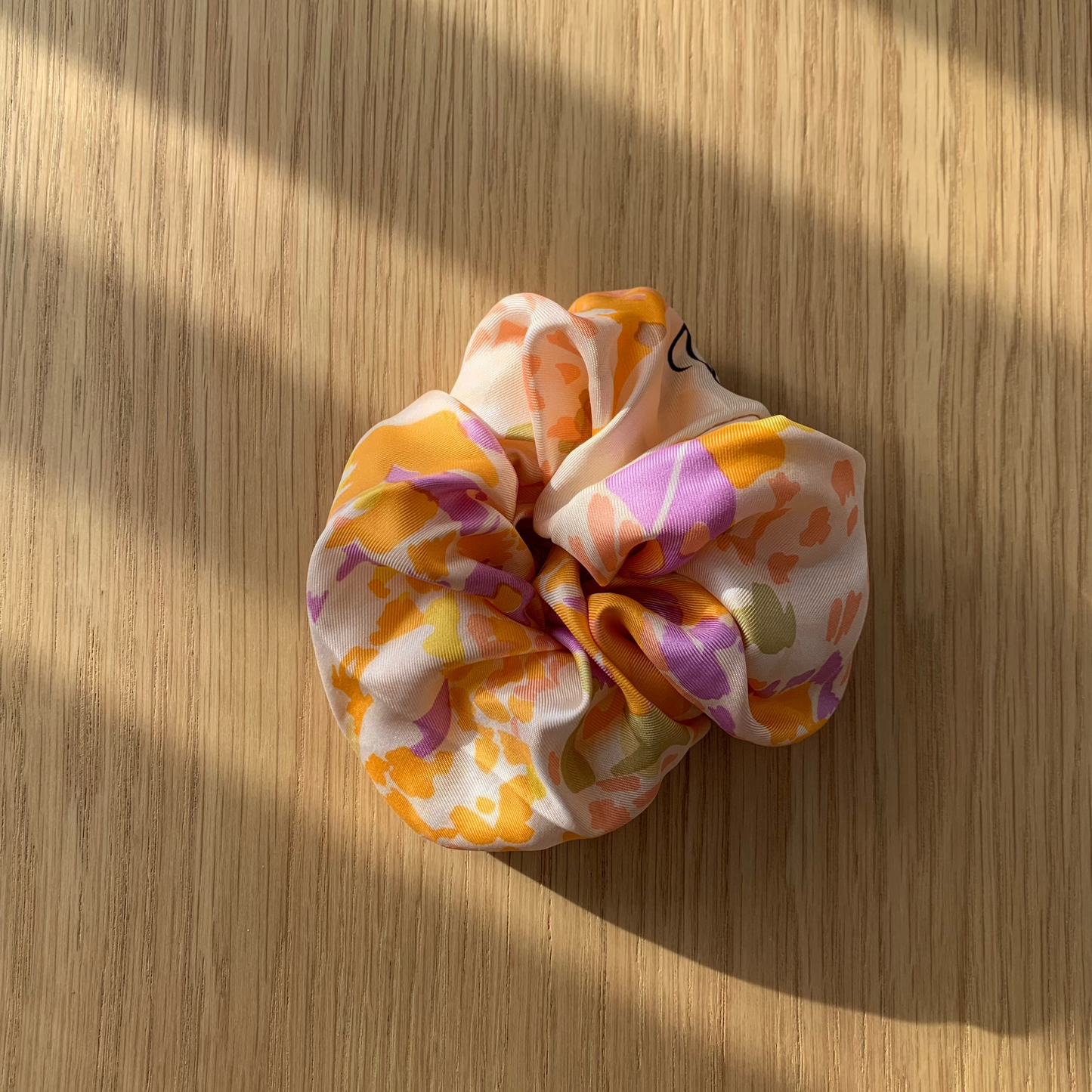Nina Ricci scrunchie