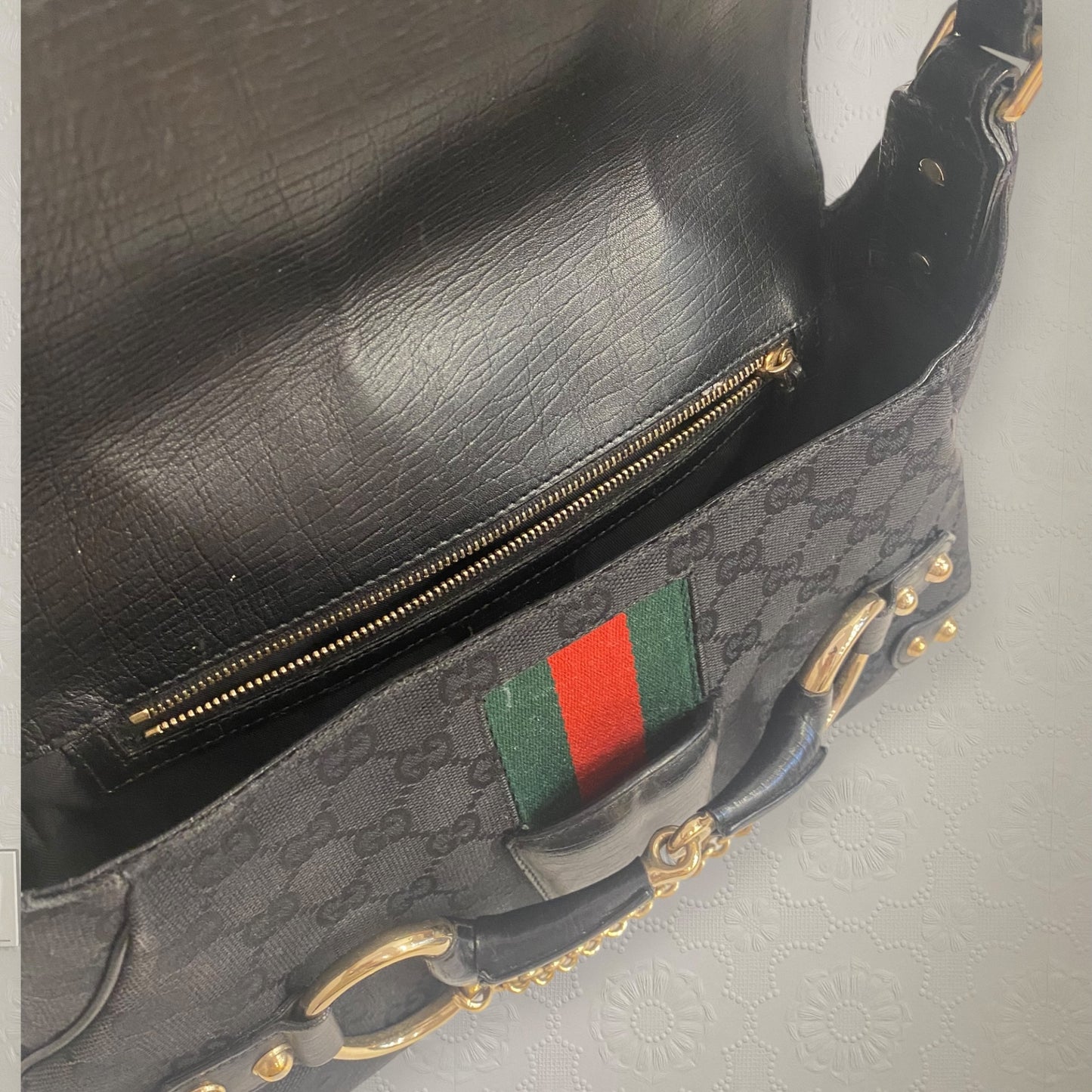 Gucci Horsebit Shoulder Bag