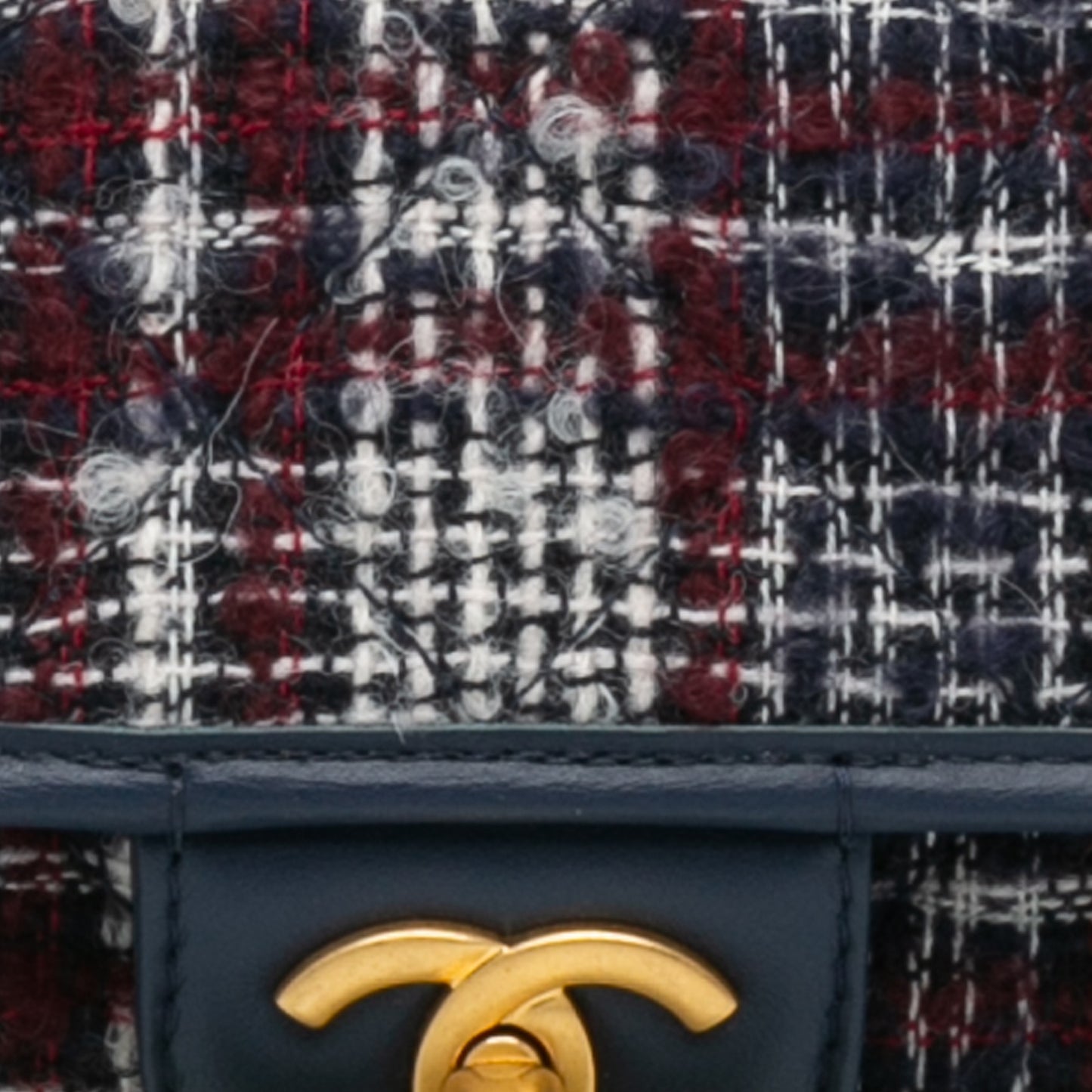 Bolso pequeño de tweed de Chanel