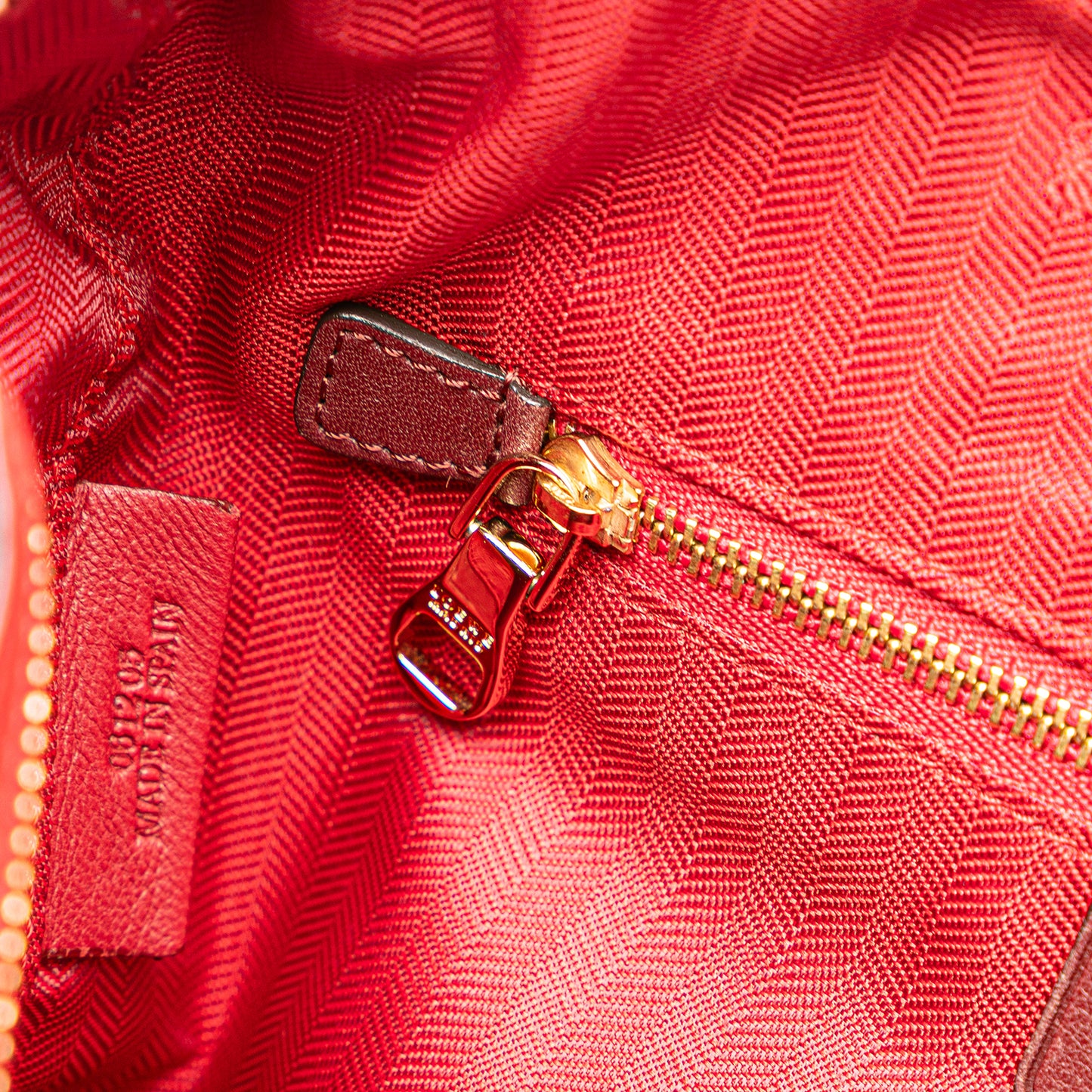 Loewe Leather Fusta 25