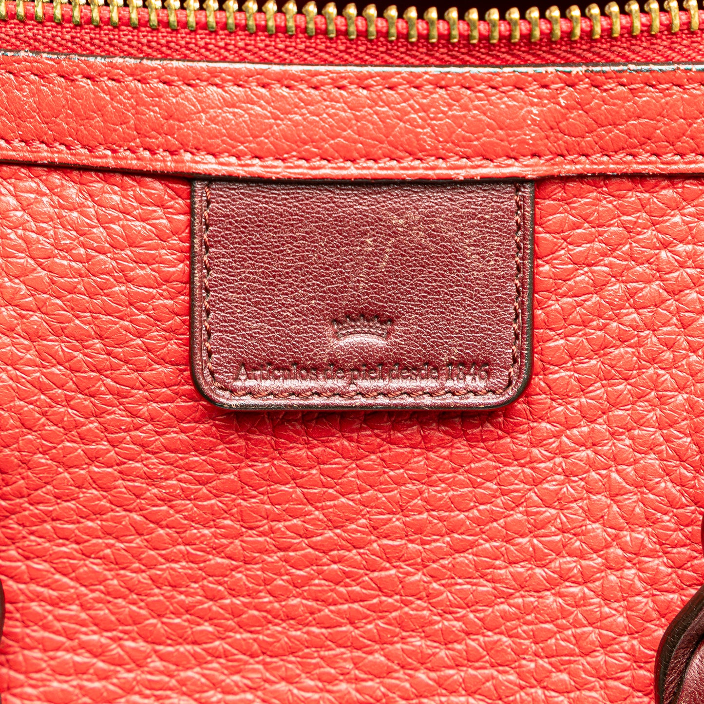 Loewe Leather Fusta 25