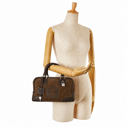 Loewe Anagram Amazona Suede 28
