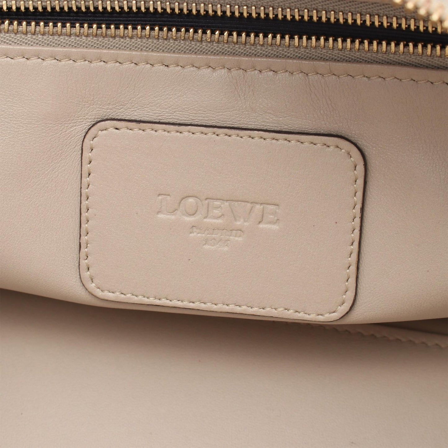 Loewe Tricolor Goatskin Amazona 28