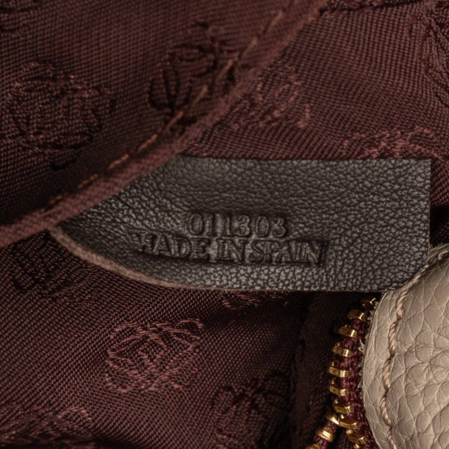 Loewe Nappa Flamenco Tassel 30